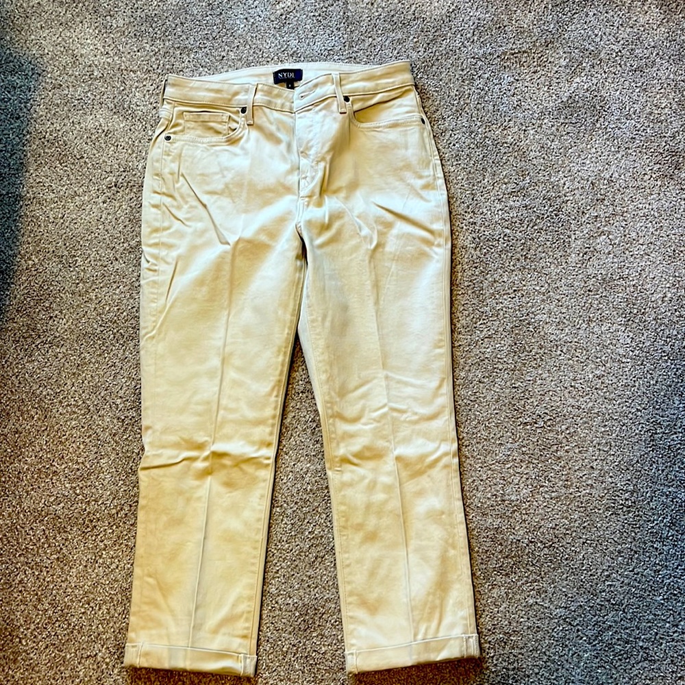 NYDJ MARILYN STRAIGHT WOMENS PANTS. LIFT AND TUCK TECHNOLOGY capris